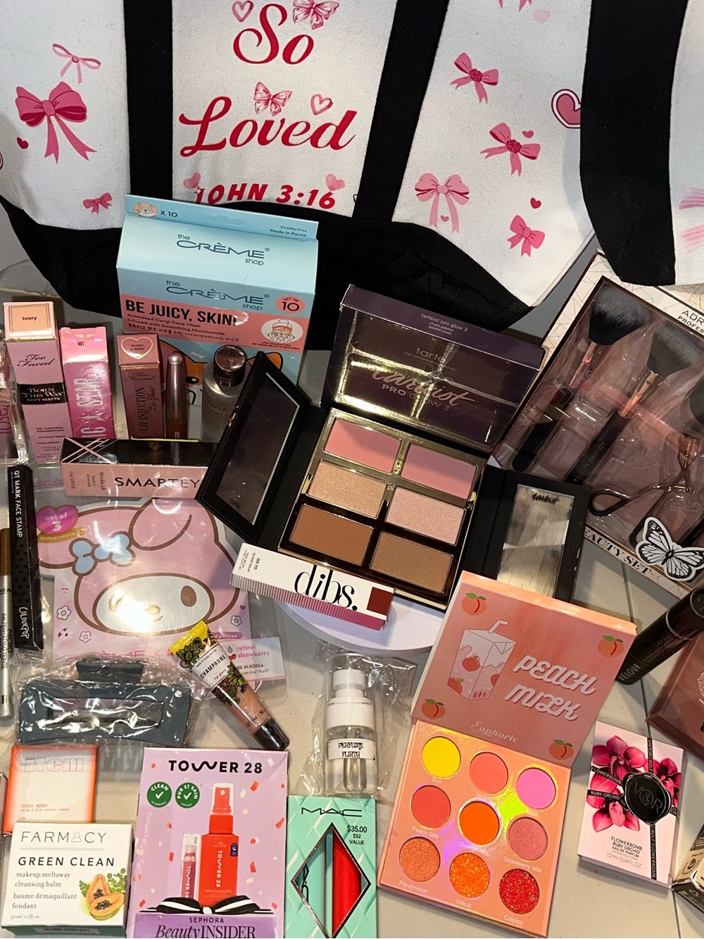 Huge Tote and Makeup Bag Full. + Free MAKEUP BAG OR BLIND BOX - Picture 7 of 9
